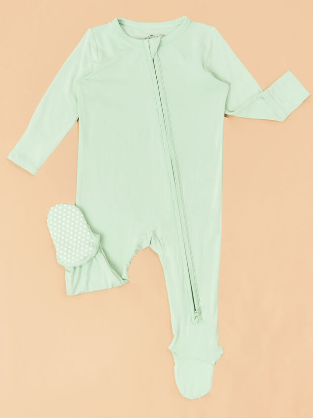 Calvin Footie Detail 2 - TULLABEE