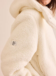Peak Sherpa Zip Up Detail 5 - TULLABEE