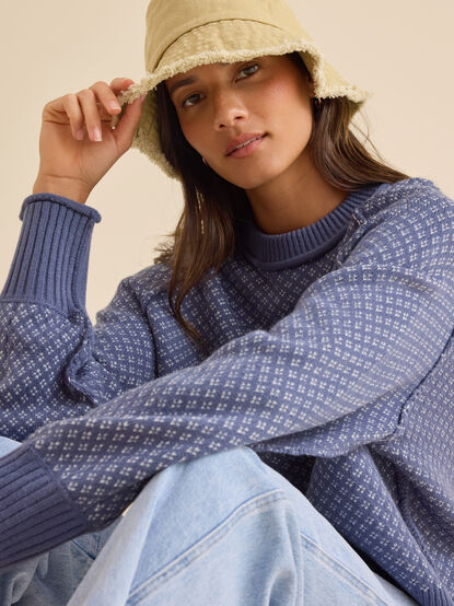 Raya Boxy Sweater - TULLABEE