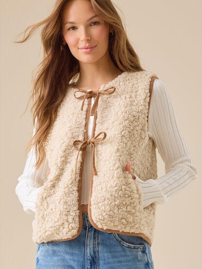 Edith Sherpa Tie Vest - TULLABEE