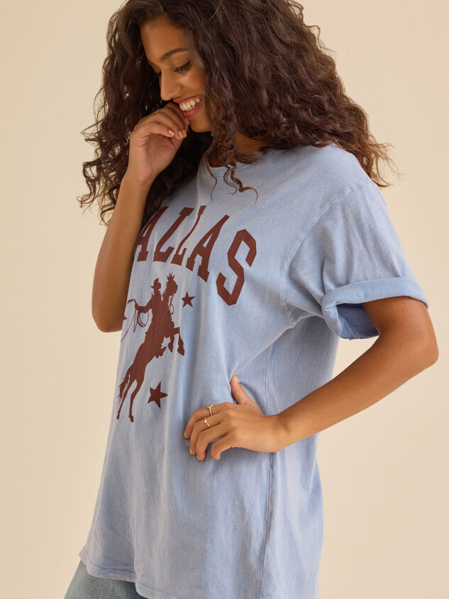 Dallas Oversized Tee Detail 3 - TULLABEE
