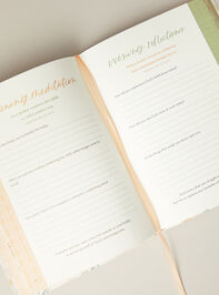 No Worries Journal Detail 2 - TULLABEE