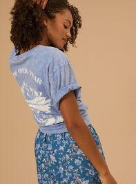 Faith Over Fear Graphic Tee Detail 4 - TULLABEE