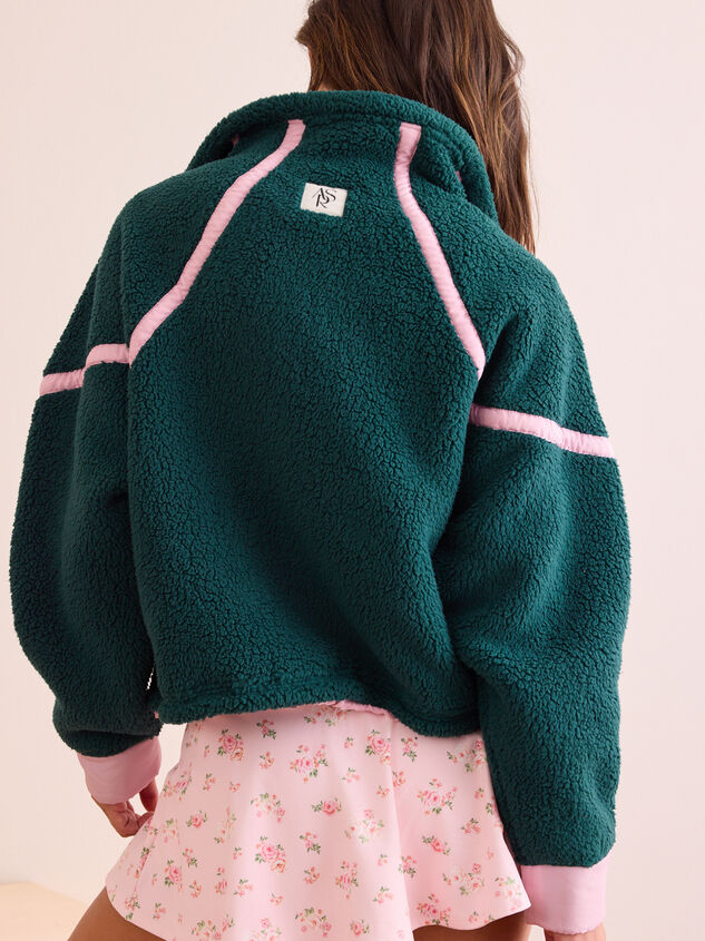 Sprint Sherpa Quarter Zip Detail 4 - TULLABEE