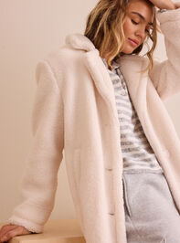 Aspen Overlook Teddy Coat Detail 3 - TULLABEE