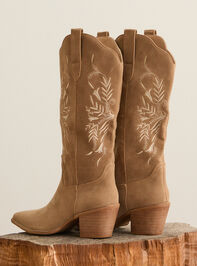 Flora Western Boots Detail 2 - TULLABEE