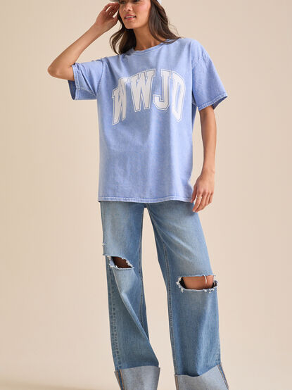 WWJD Oversized Graphic Tee - TULLABEE
