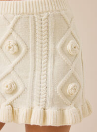 Kerryn 3D Daisy Sweater Skirt Detail 2 - TULLABEE