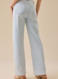 Kensington Straight Leg Jeans Detail 5 - TULLABEE