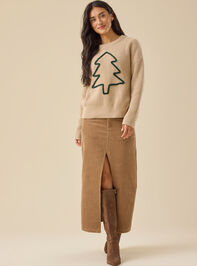 Embroidered Christmas Tree Mama Sweater - TULLABEE