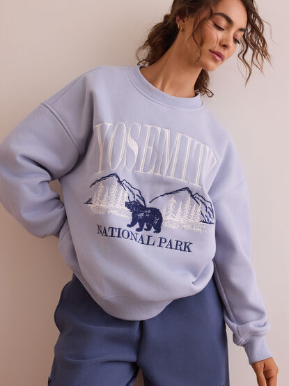 Yosemite National Park Crewneck - TULLABEE