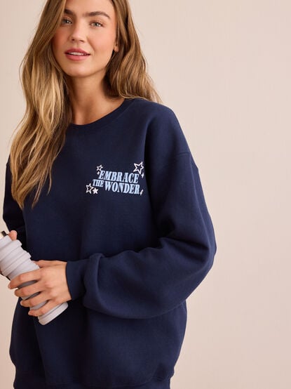 Embrace The Wonder Pullover - TULLABEE