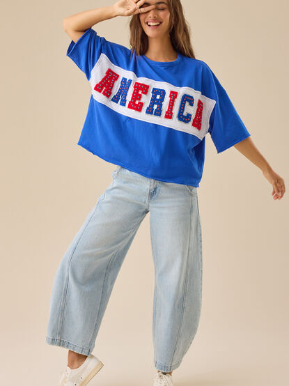 Glitzy America Graphic Tee - TULLABEE