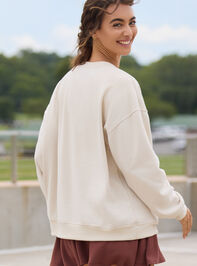Gameday Oversized Sweatshirt Detail 3 - TULLABEE