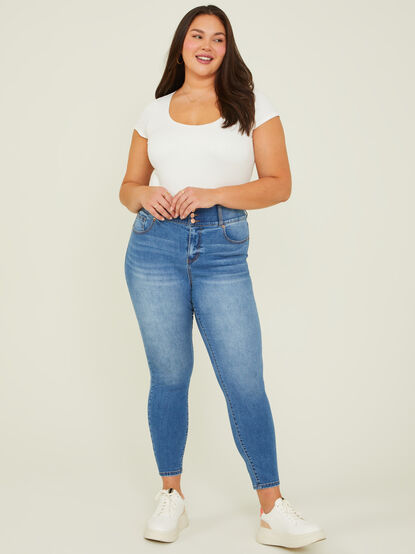 Live In 3 Button Jeans - TULLABEE