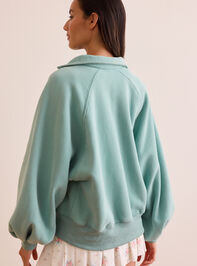 Peak Balloon Sleeve Pullover Detail 5 - TULLABEE