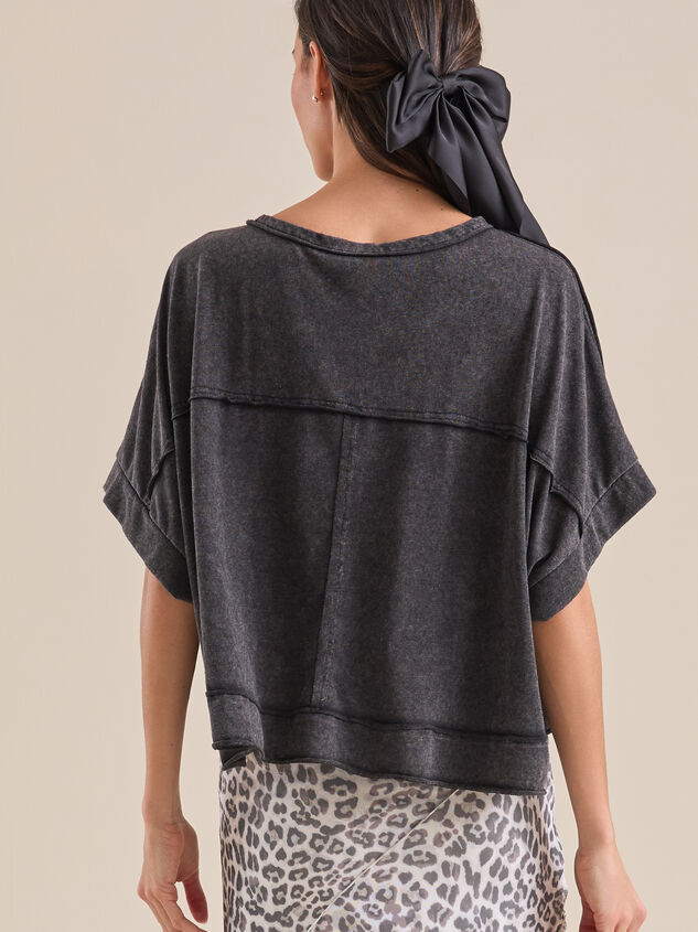 Khani Boxy Pocket Tee Detail 5 - TULLABEE