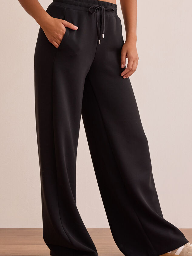 Supersoft Wide Leg Pants Detail 4 - TULLABEE
