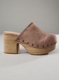 Gigi Platform Heels Detail 2 - TULLABEE