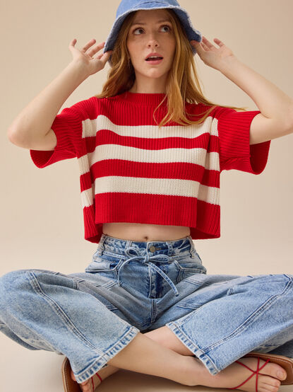 Ricki Striped Boxy Sweater - TULLABEE