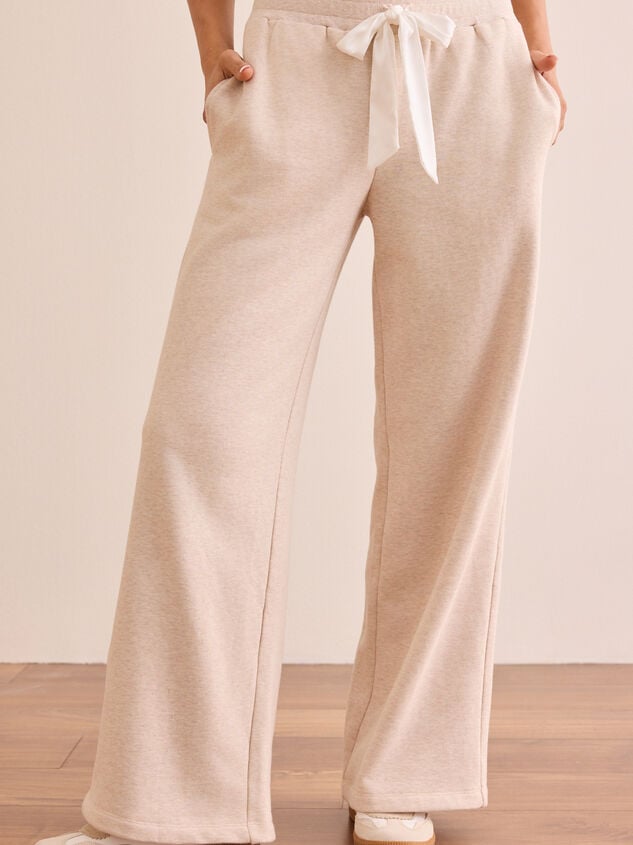 Full Sprint Wide Leg Sweatpants Detail 3 - TULLABEE