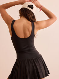 Sharp Move Pleated Dress Detail 4 - TULLABEE