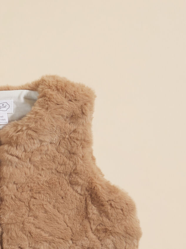 Geneva Fur Vest by MudPie Detail 4 - TULLABEE