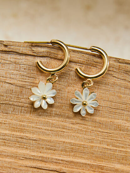 Dainty Flower Mini Hoops - TULLABEE
