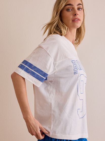 Brooklyn 95 Graphic Tee - TULLABEE