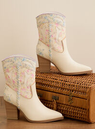 Nell Floral Boot Detail 2 - TULLABEE