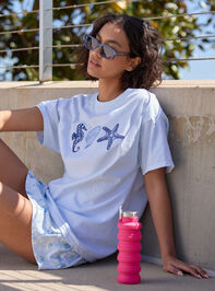 Embroidered Seashell Graphic Tee Detail 3 - TULLABEE