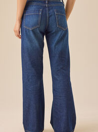Jensen Relaxed Flare Jeans Detail 5 - TULLABEE