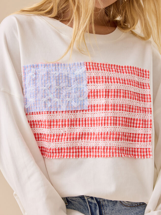 Embroidered Flag Sweatshirt Detail 4 - TULLABEE