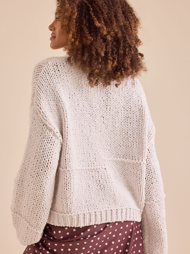 Stella Oversize Sweater Detail 5 - TULLABEE