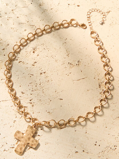 Textured Cross Charm Necklace - TULLABEE