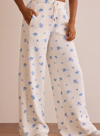 Floral Supersoft Wide Leg Sweatpants Detail 4 - TULLABEE
