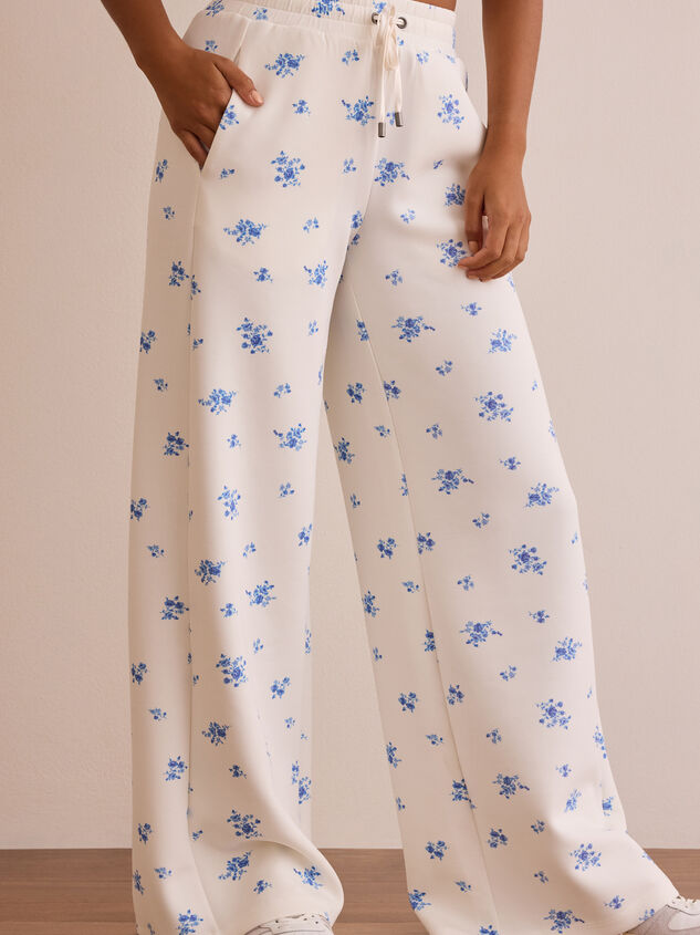 Floral Supersoft Wide Leg Sweatpants Detail 4 - TULLABEE