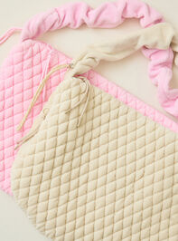 Velour Quilted Cary All Bag Detail 5 - TULLABEE