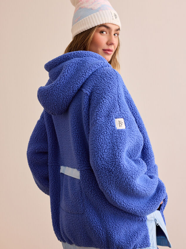 Sherpa Oversized Court Hoodie Detail 6 - TULLABEE