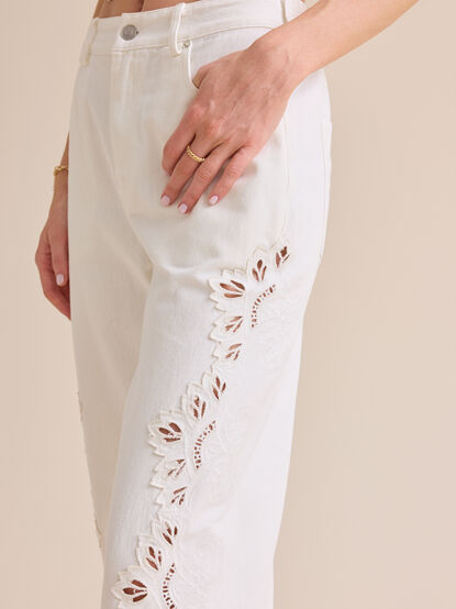 Ivy Eyelet Jean - TULLABEE