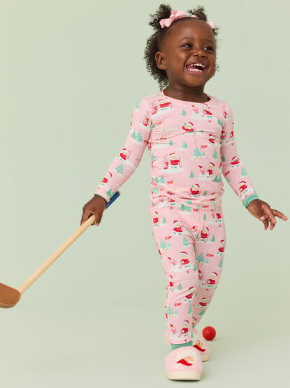 Santa's Little Caddy Lounge Set - TULLABEE