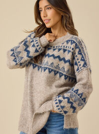 Ellen Oversized Wool Sweater Detail 5 - TULLABEE