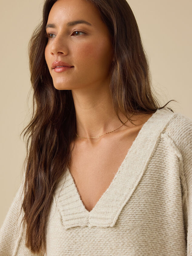 Joan V-Neck Boxy Sweater Detail 3 - TULLABEE