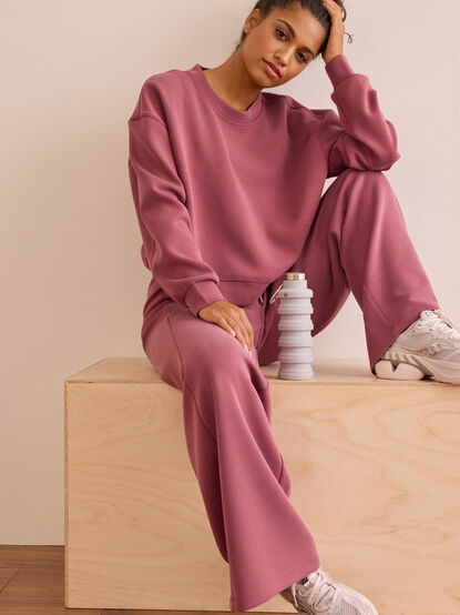 Supersoft Crew Pullover - TULLABEE