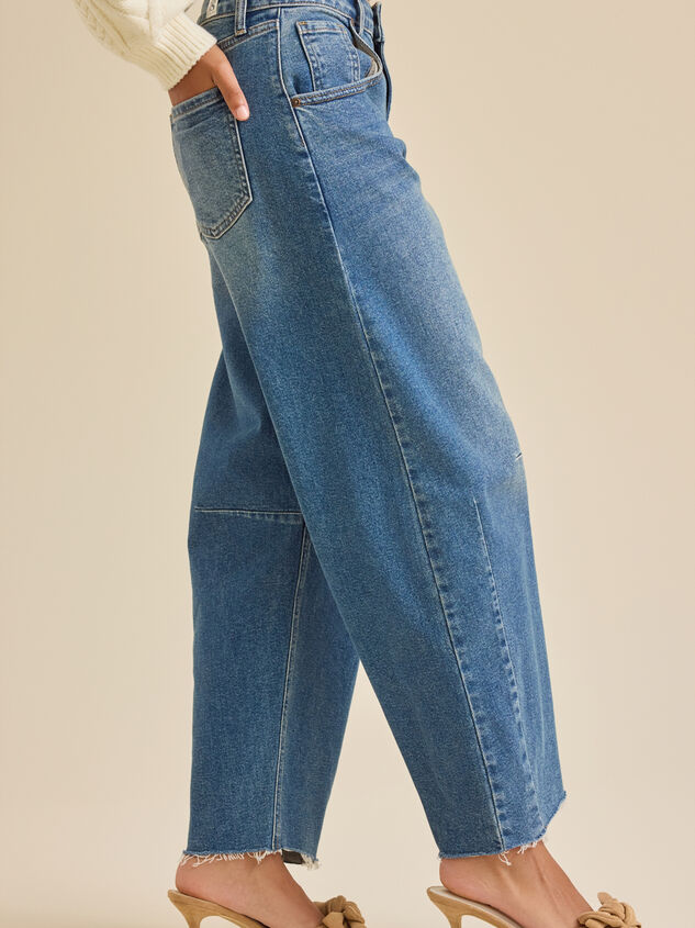 Ashlyn Barrel Jeans Detail 4 - TULLABEE