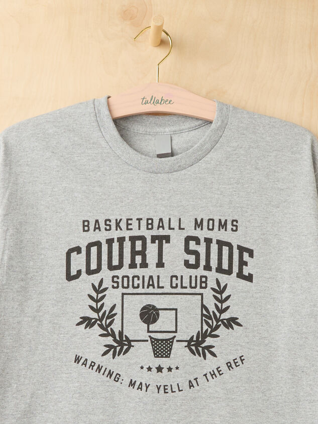 Courtside Mom Graphic Tee Detail 2 - TULLABEE