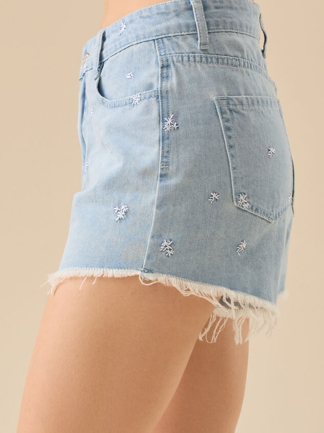 Elyse High Rise Denim Shorts Detail 4 - TULLABEE