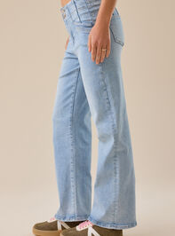 Tyla Wide Leg Jeans Detail 3 - TULLABEE