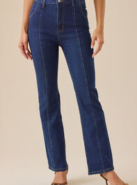 Skyla Star High Rise Jeans Detail 2 - TULLABEE