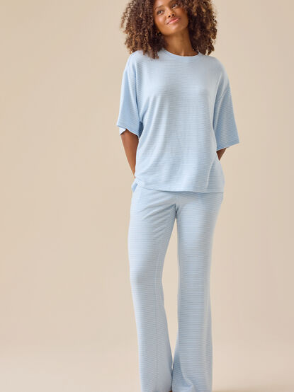 Noah Stripe Oversized Tee - TULLABEE